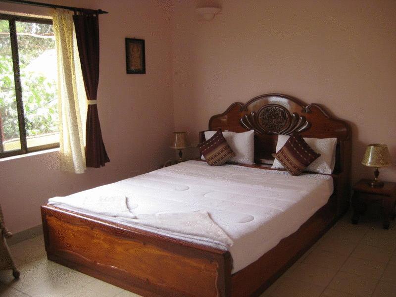 Golden Rooster Hotel Sihanoukville Room photo