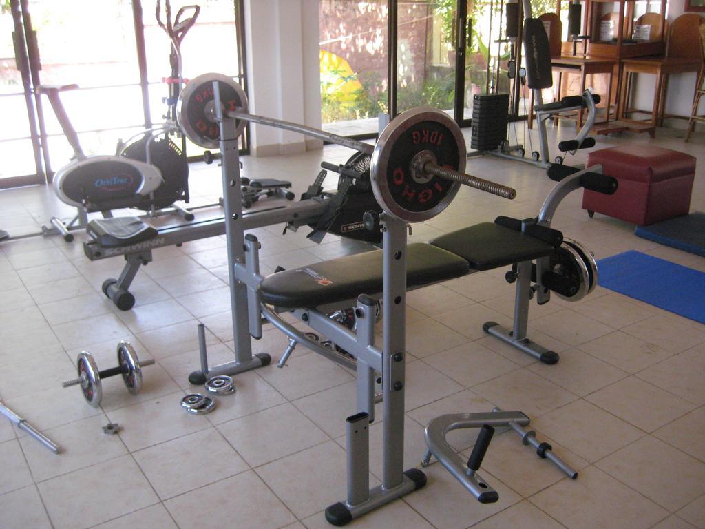 Golden Rooster Hotel Sihanoukville Facilities photo